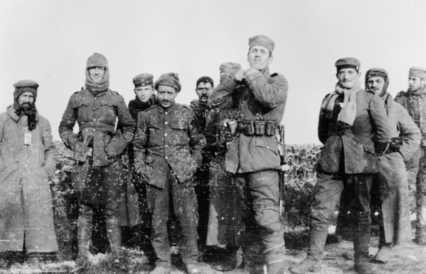 British and German soldiers meeting in No Man's Land, December 25, 1914.